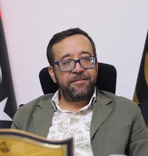  صورة رئيس مصلحة الطرق و الجسور الليبية